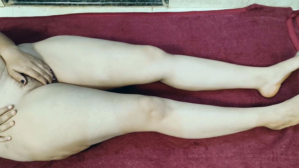 Manju bhabhis milky body and nude show