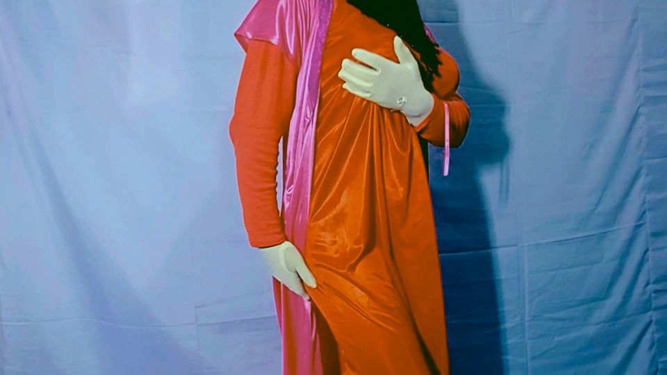 Bengali very beautiful sexy woman's husband is abroad