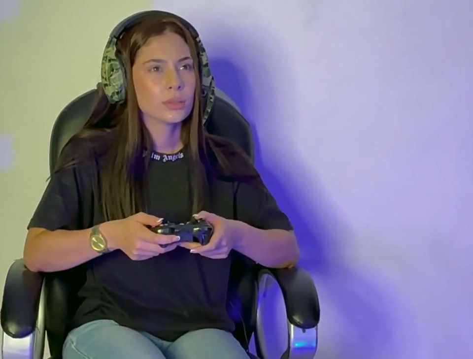 I Wet My Jeans While Playing with My Friends