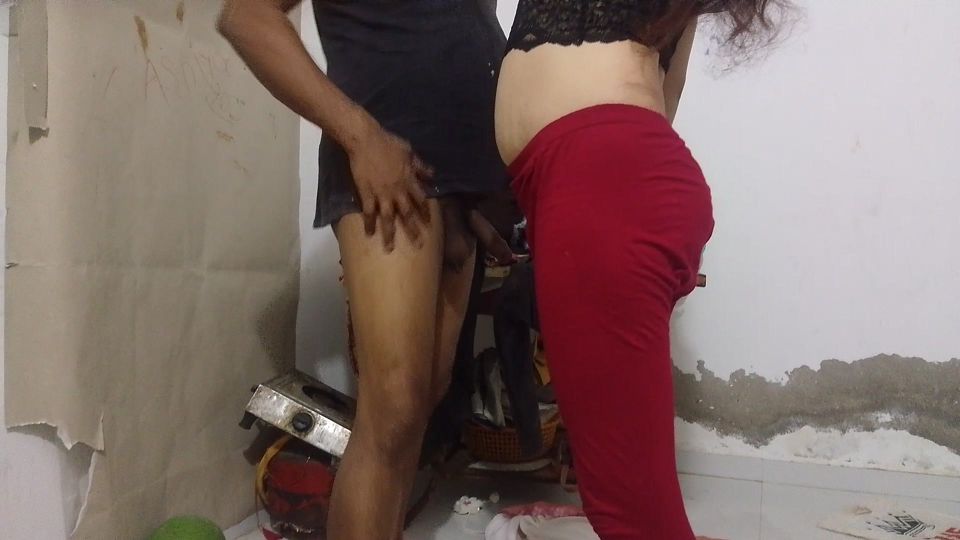 Jawan baby aur Jawan biwi ki mast hai