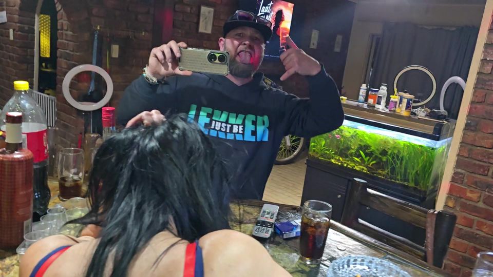 Customers wife started fucking me in public