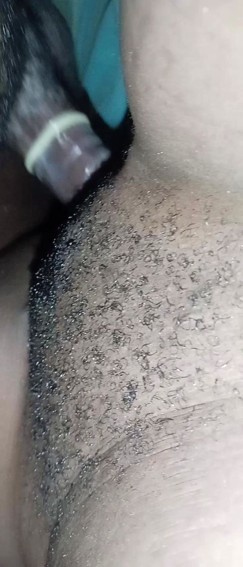 Thick Babe opens her legs wide so I cant fuck her tight pussy