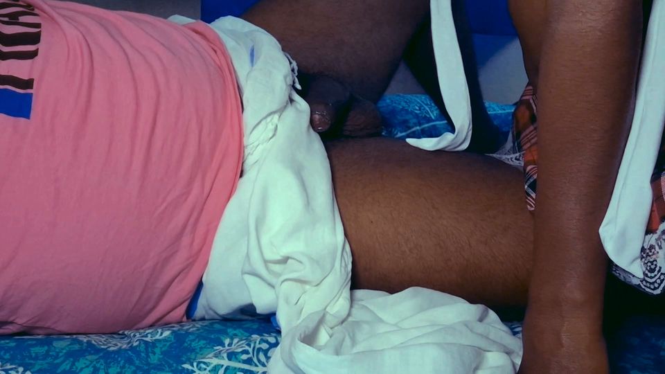 Married Modern Indian Girl fucks old Man