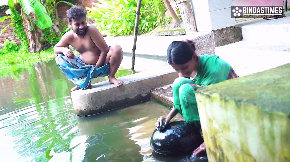 Outdoor Masti Doodh and Nikal ke ( Hindi audio )