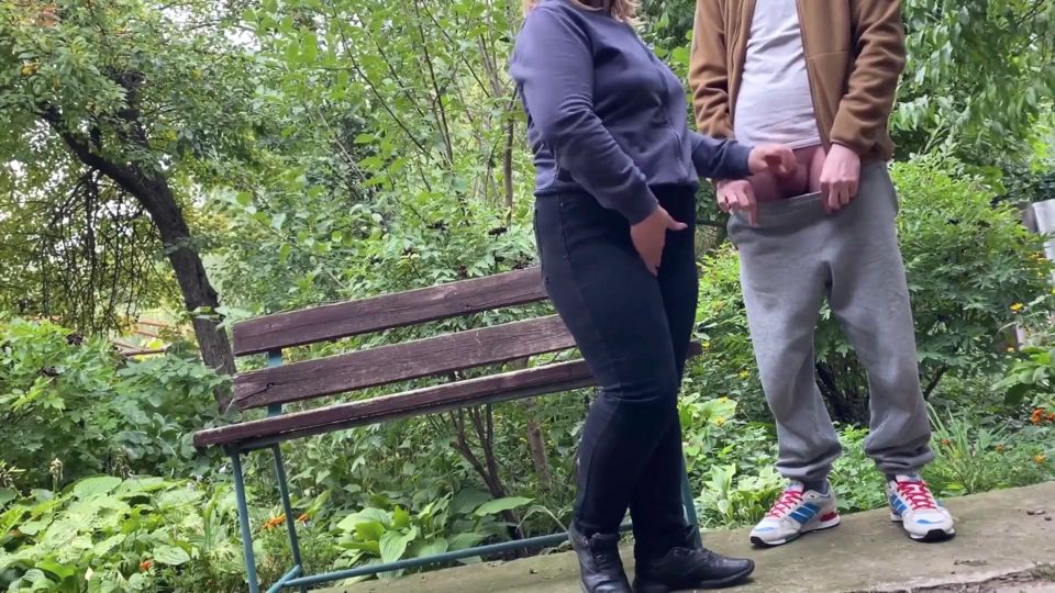 My Stepmom with a Huge Ass Lets Me Do It
