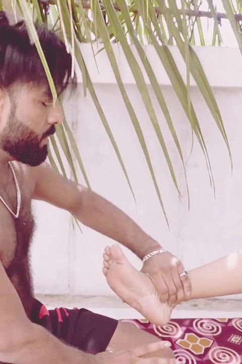 Kalpesh fucked Ruxar on the cot in the jungle
