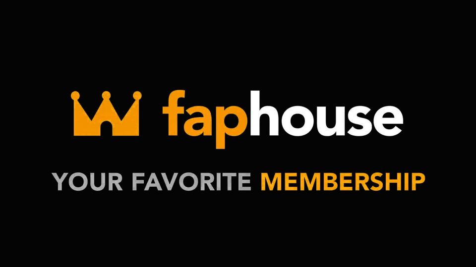 Yesenia Rock Sulfurous Strip of a Hot Latina