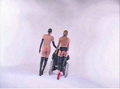 Crazy fetish threesome
