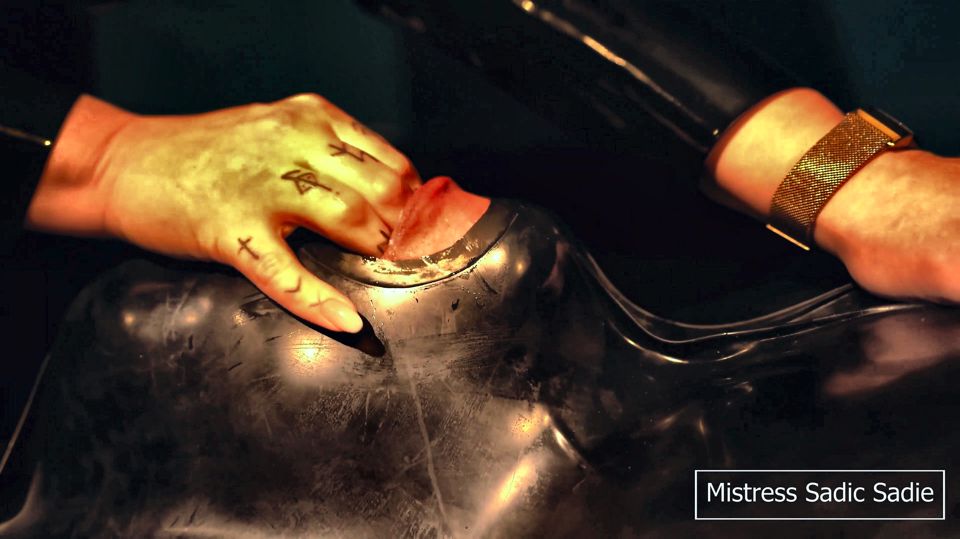 Edging in a Vacuumbed with Electro, Toys Combined with Some Hand Deepthoating and Loads of Spit.