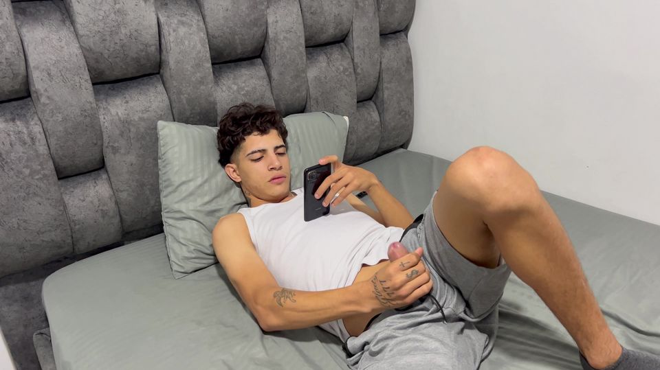 My young stepsister catches me my stepmom and joins the action and have rich hardcore sex