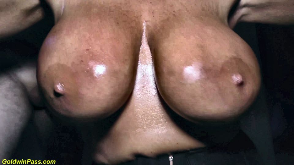Busty milf sexy Susi extreme party gang banged