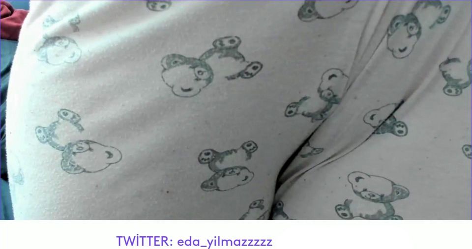 MASTURBATE WITH PAJAMAS- RUBBING PUSSY WITH PAJAMAS- CAMELTOE
