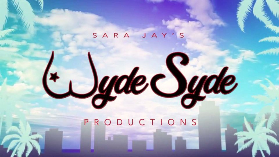 World Famous PAWG Sara Jay Fingering and Masturbating