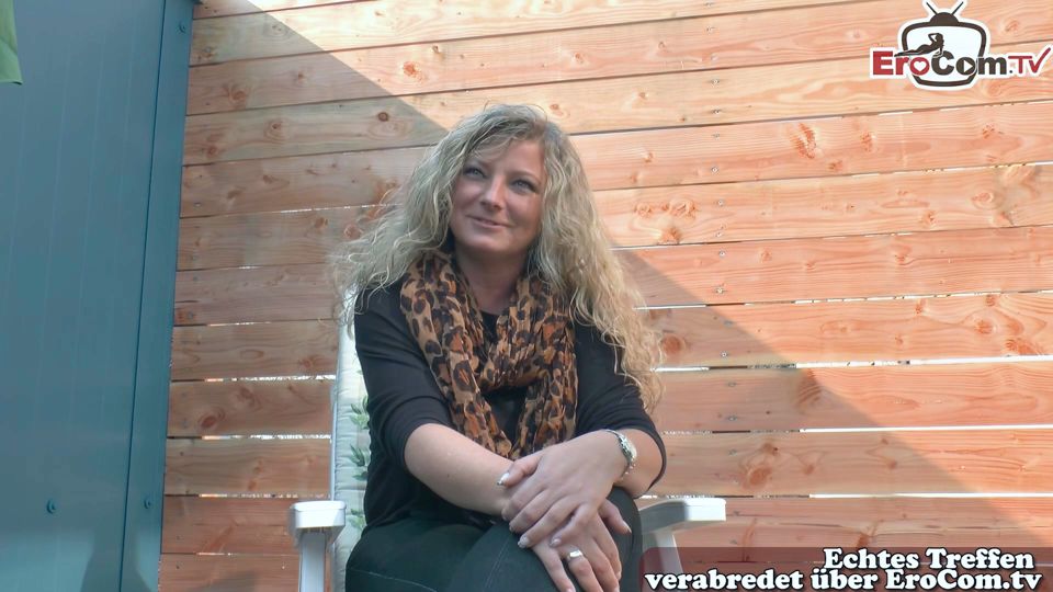 German mature neighbor masturbates in the garden until orgasm