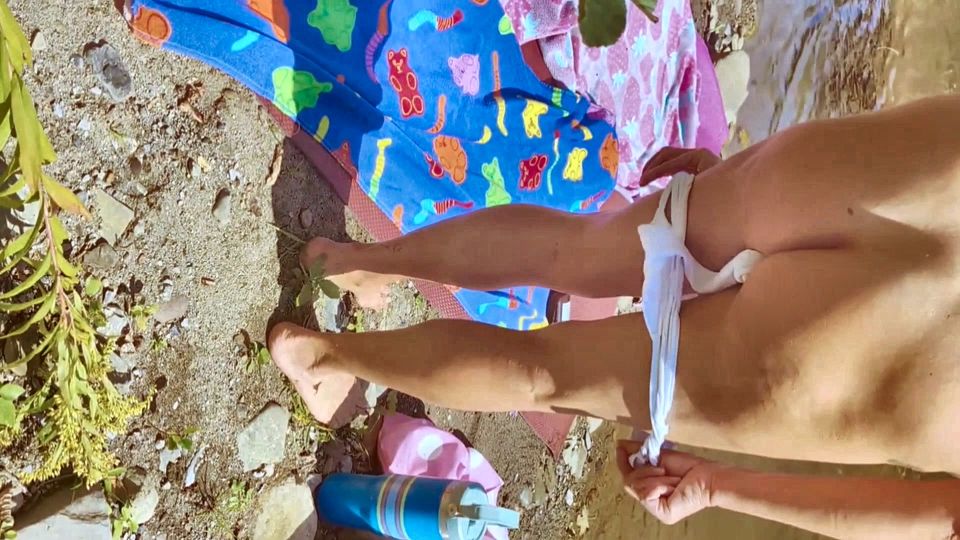 I can't believe friends wife got naked and let me cum in her ass on camping trip while husband was out fishing