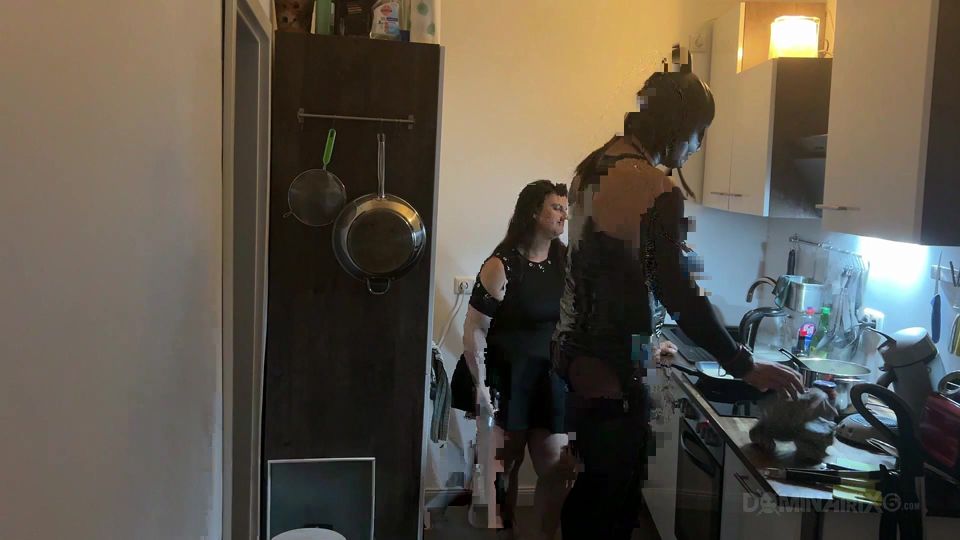 Dominant MILF Stretches Latex Sub's Ass Wide in Kitchen