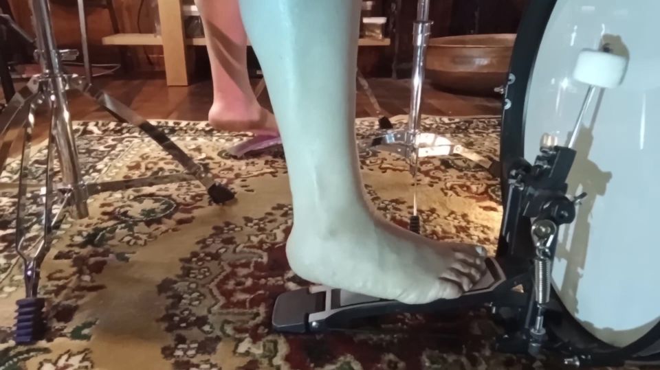 Practice Pedal Pumping Drums Set