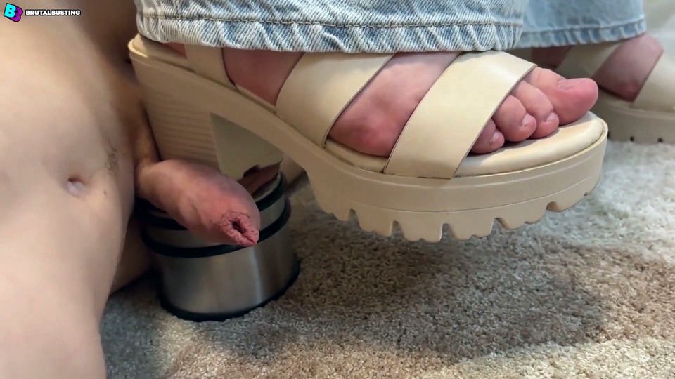 She Crushed His Fucking Testicles with Her Dirty Heels! Blue Balls - Dave Moon - Mia - Bbusting (ballbusting)