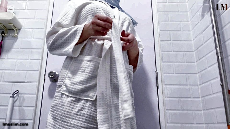POV: Watch Your Hijabi Girl Crush Tease You With Shower Robe