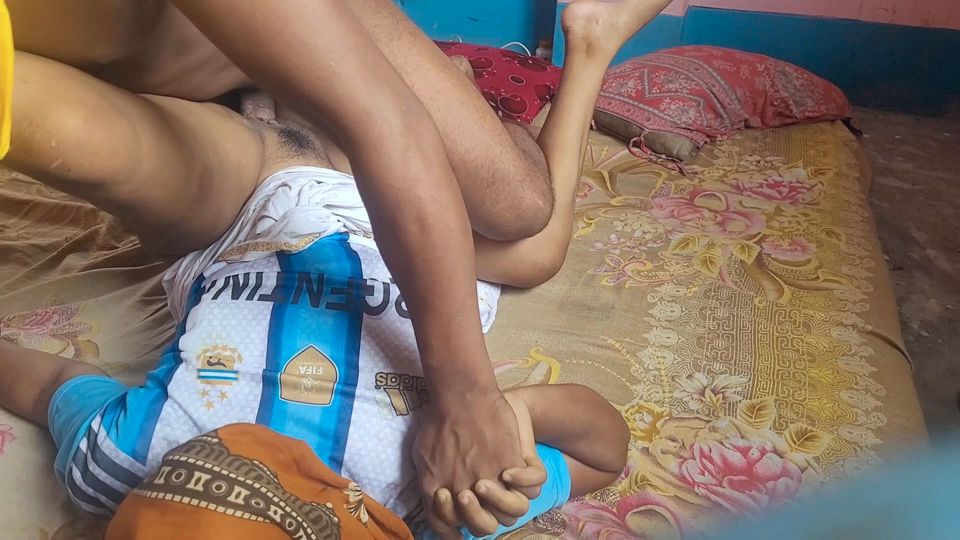 Viral video of a sexy Bangladeshi Argentina supporter wearing a dhoti