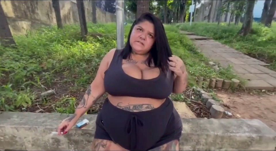 Deusa BBW Smoking Her Cigarette in Public