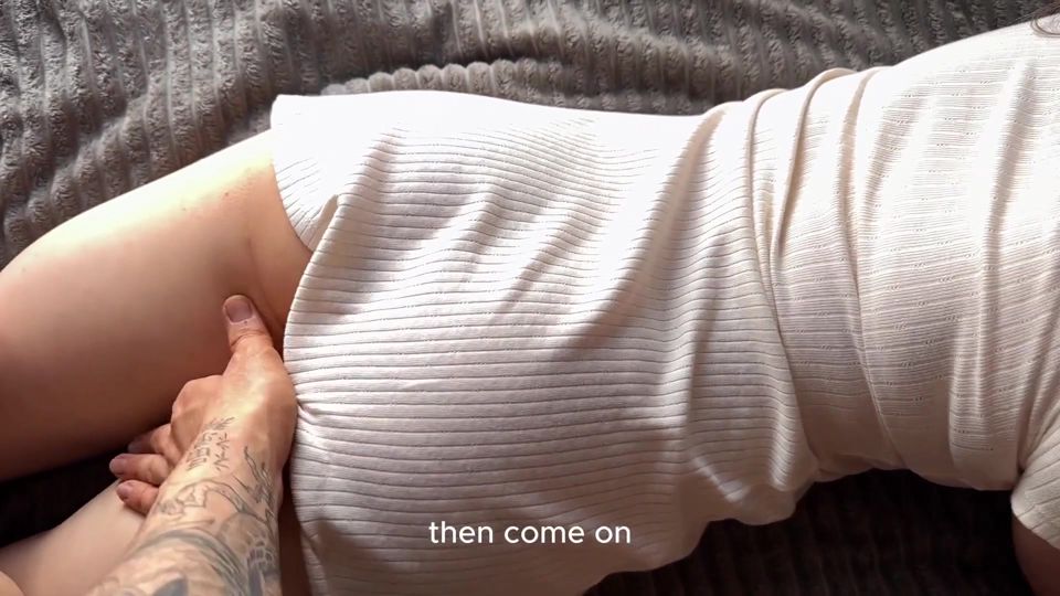 There Are No Panties Under My Dress, Let's Have Sex While My Parents Are Not at Home.