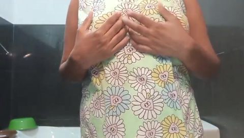 Crazy Cambodian Cougar Maxine X Does 24 Inch Dildo & Machine