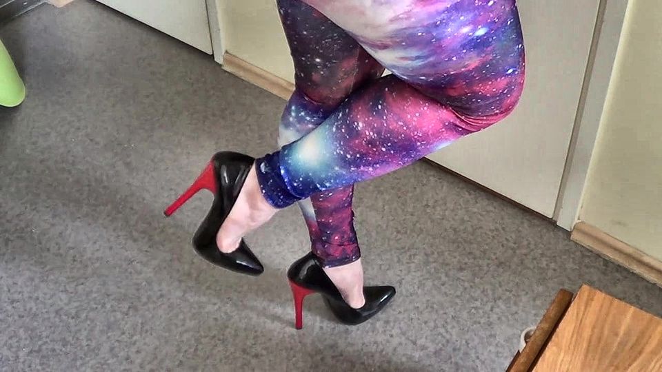 Batmannu Galactic thighs