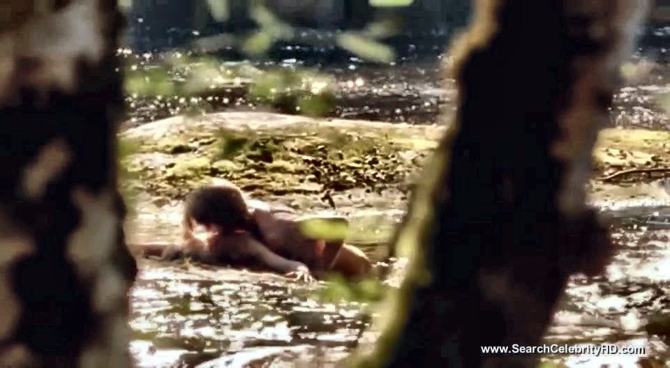 Maria Bonnevie Nude - Uskyld (2012)