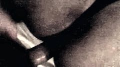 Cumshot on the ass of Thai BBW