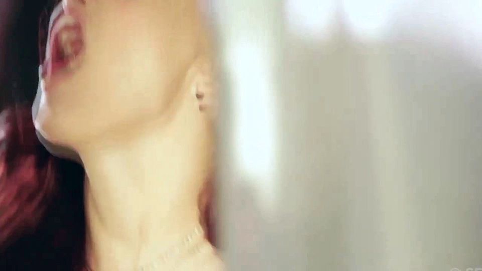 Beautiful women in lesbians couple suck pussy