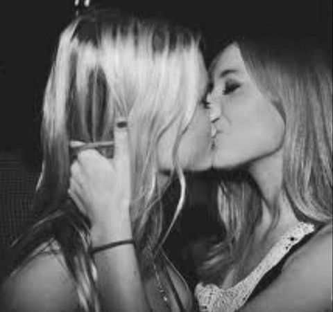 Girls Kissing Compilation Pt 2