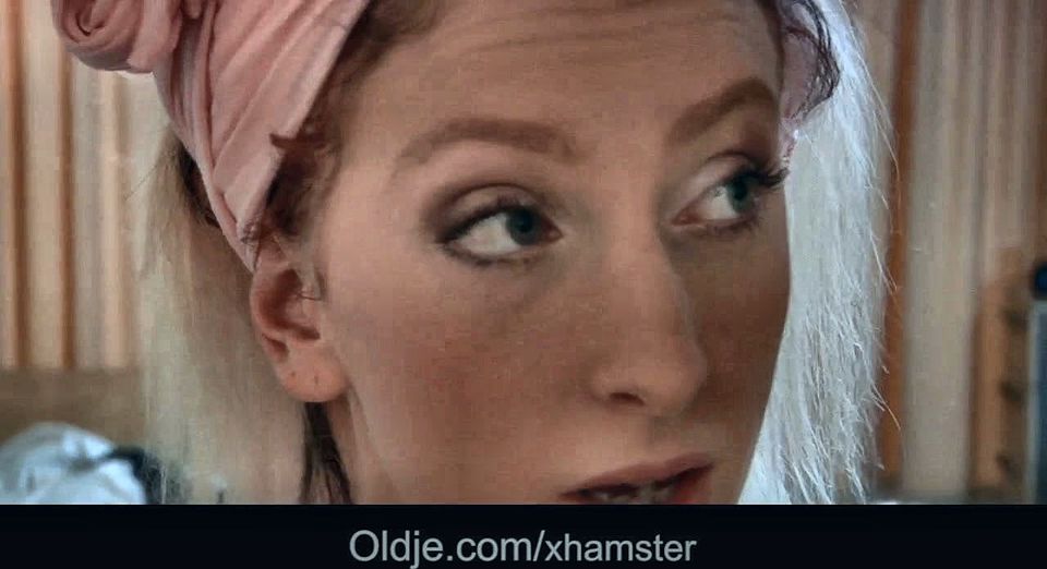 Oldman hotel customer fucks the horny young maid