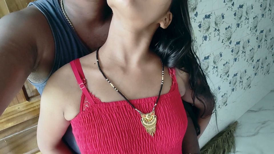 Indian desi bhabhi devar ka chudai real homemade Fuck in hindi