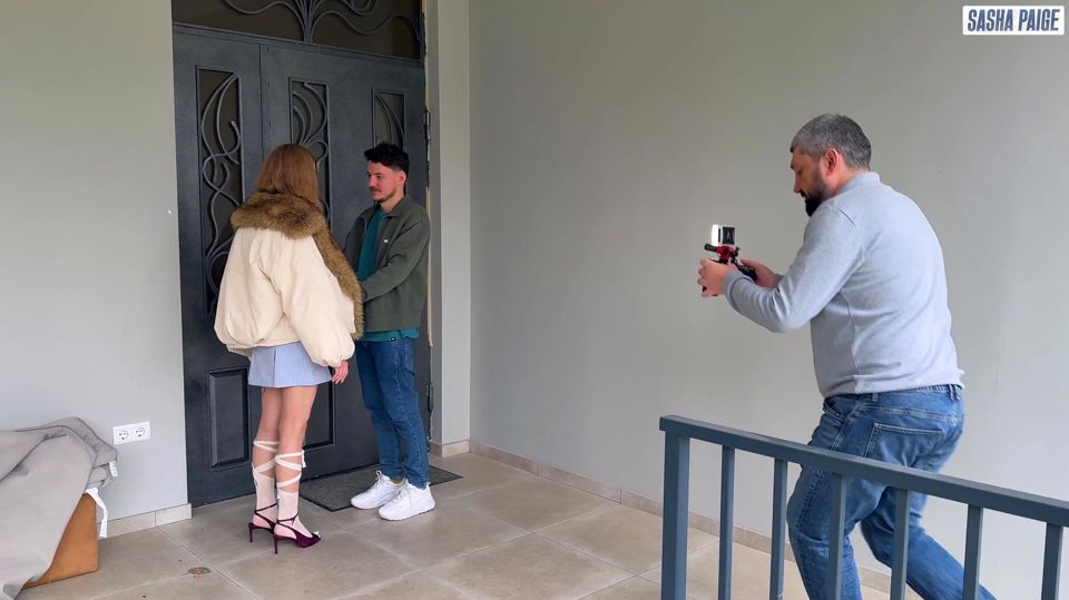 Backstage! I Got Fucked in Hardcore Double Penetration Orgy While My Cuckold Waited Outside!