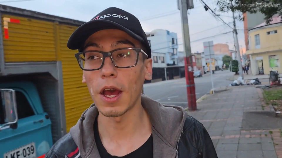 Jordhy Convinces a Stranger in the Park to Participate in Porn Video