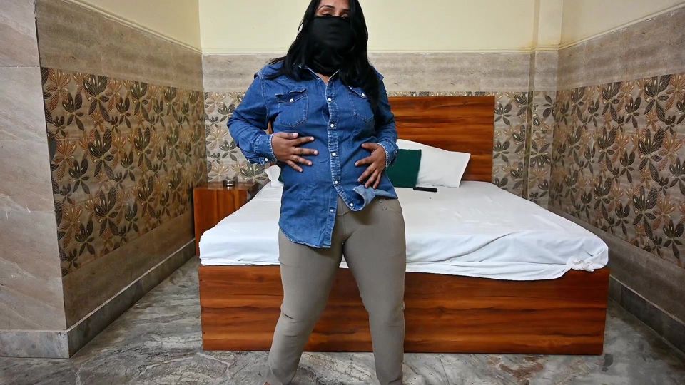 Sexy Indian milf in tight with big ass