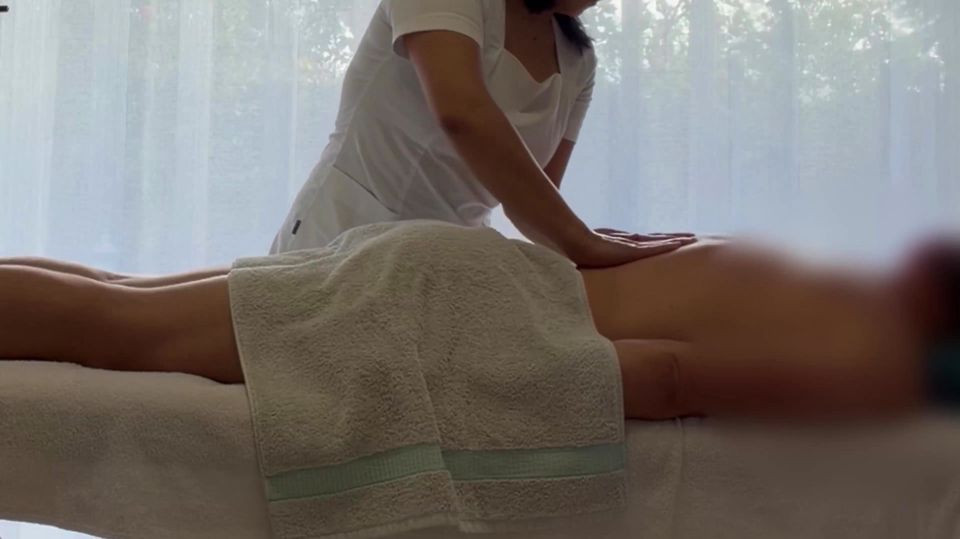 Asian Massage Parlor with Real Happy Ending