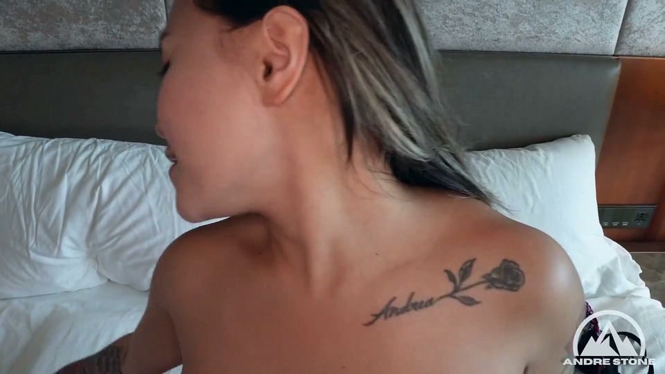 Busty Pinay Nia Sexy Baby Loves Thick, Uncut Foreign Cock