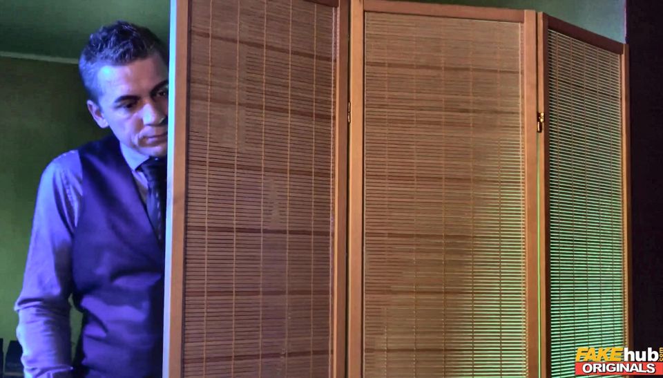 Fakehub Originals - Seductive Fortune Teller Cassie Del Isla Gives Skeptic Steve a Wild & Naughty Peek Into His Horny Future