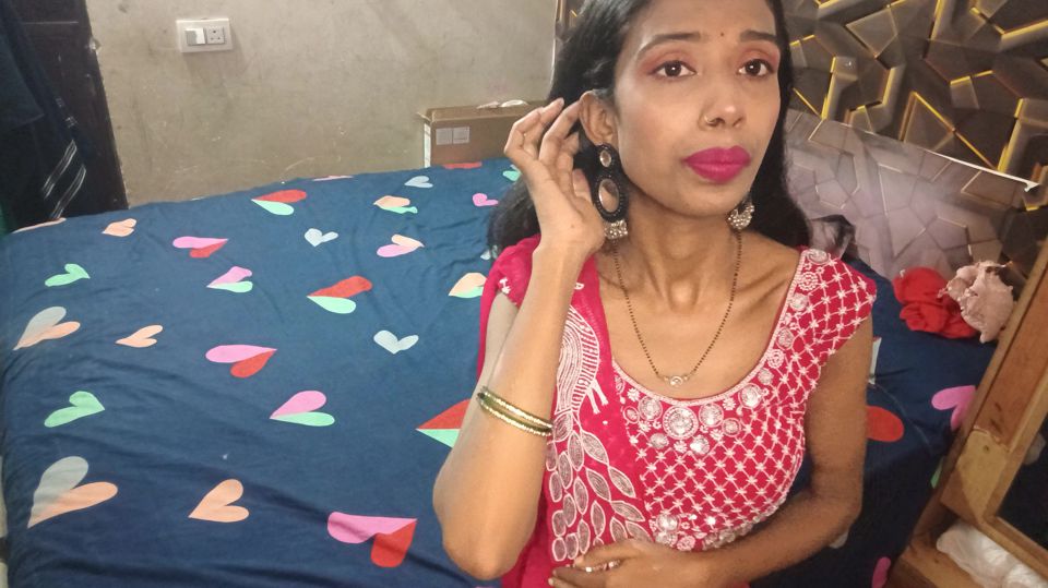 Muje chudne jada chusne me maja ata hai koi hai jo apna mota lund chushany