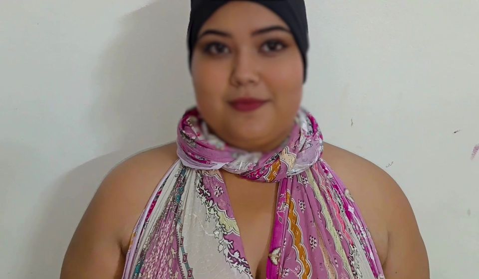 Desi stepmom sucked my dick with milk very hot blowjob