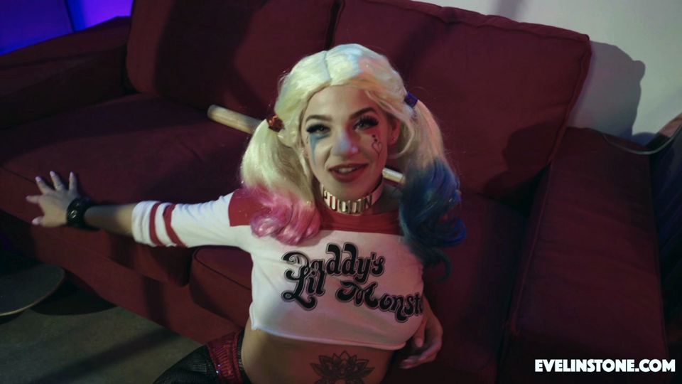 Harley Quinn Cosplay Facial Fuck Defeat