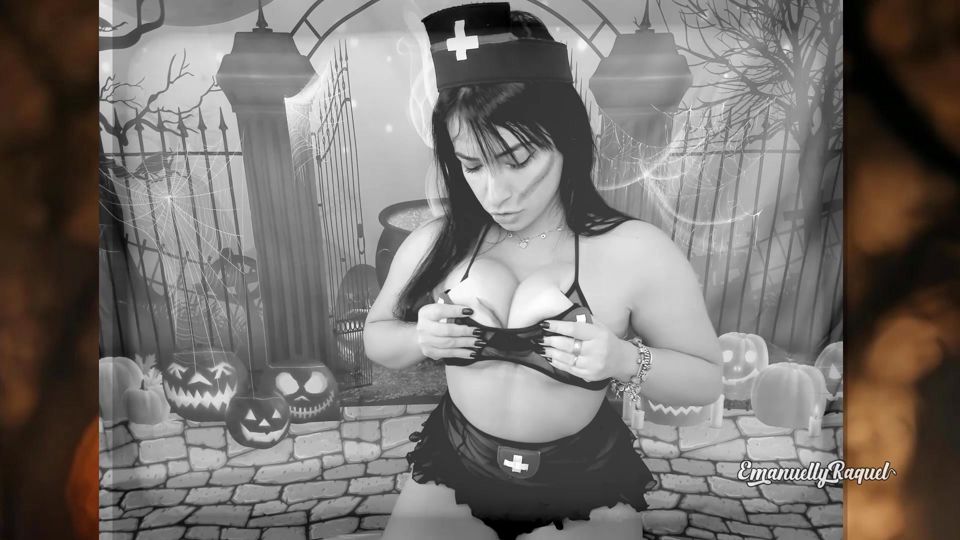 Terror Porn GEEK NERD HOT DARK NURSE COSPLAY EMANUELLY RAQUEL PLAYING WITH TWO BIG DILDOS BBC