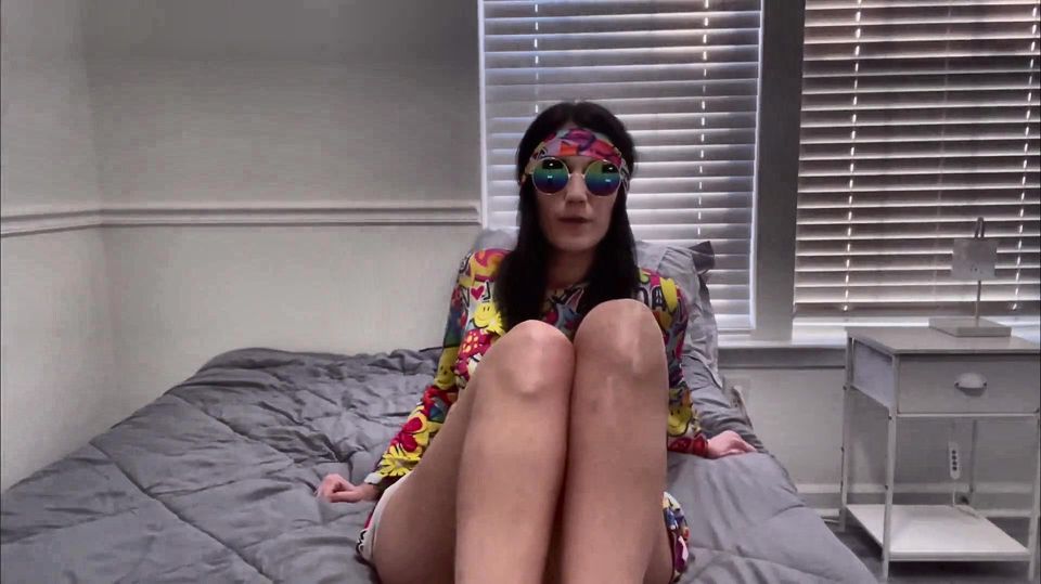Devyn's Groovy '60s Foot Worship 4K POV Sole Devotion Awaits!