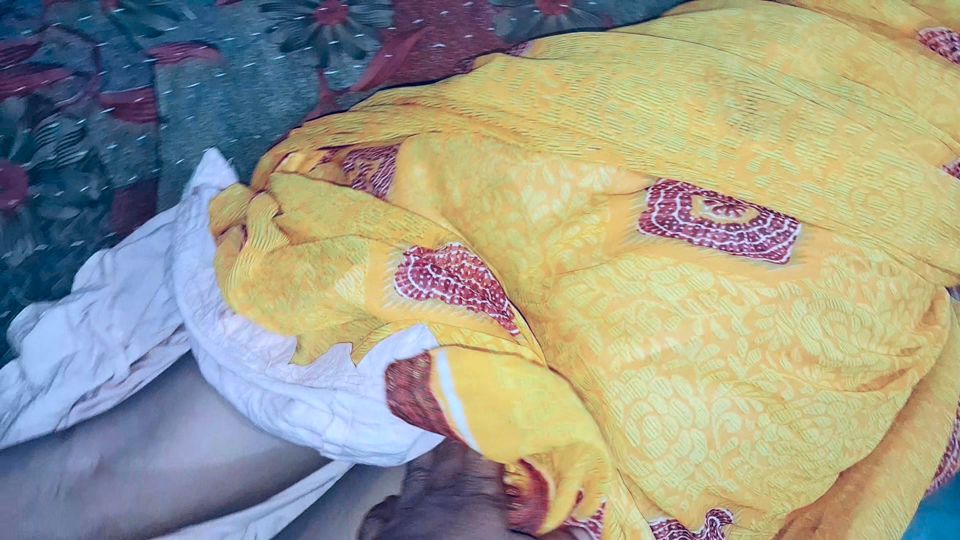 Indian hauswaif faking with husband