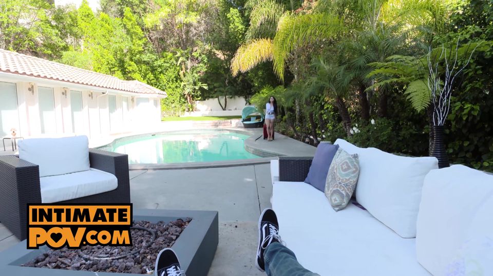 POV - Surprise Housemate Gina Valentina Shows Her Pornstar Skill