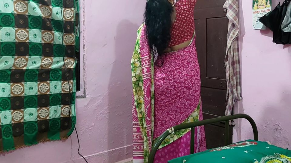 Desi Stepmom Home Video - From Soft Touch to Oral Sex & Hardcore Action