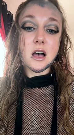 kissica video