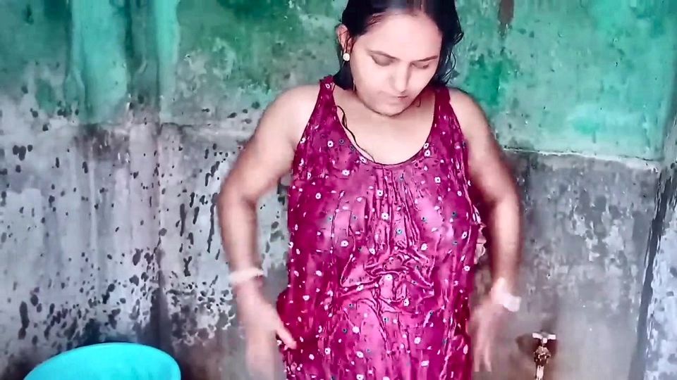 Desi Indian stepsister squirt orgasm sex video